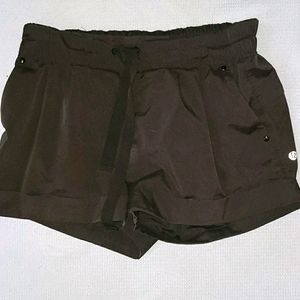 Lululemon Shorts Sz M